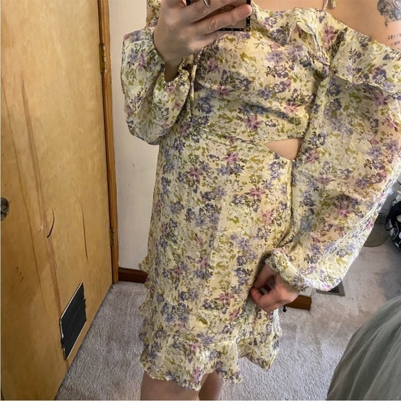 NWT ASTR the Label Anastasia Cottagecore Cutout Floral Dress - Picture 5 of 13